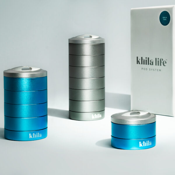 An image of both colours of Khila Supplement Pods